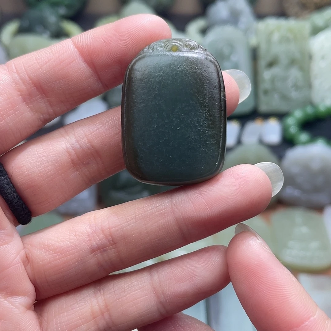 和田玉未镶嵌吊坠(不含链)