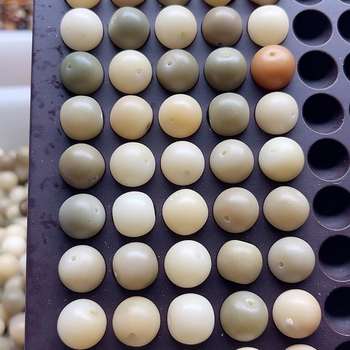 白玉菩提吊坠微瑕12/13青提渐变苹果20卡灯牌宠30