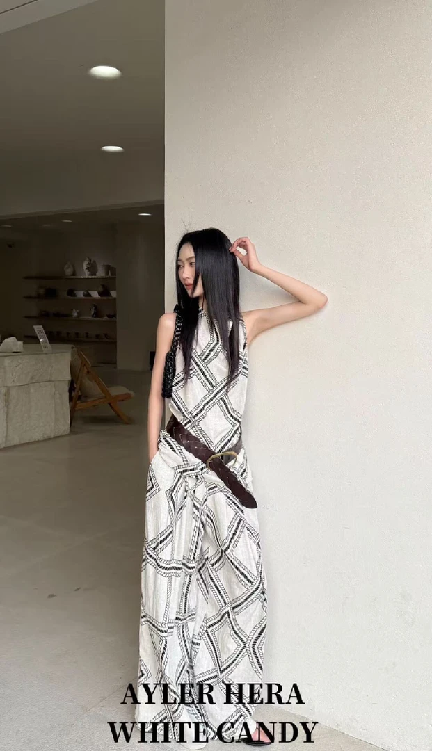 赫拉（7321-1#新）不规则设计感复古印花裤子
