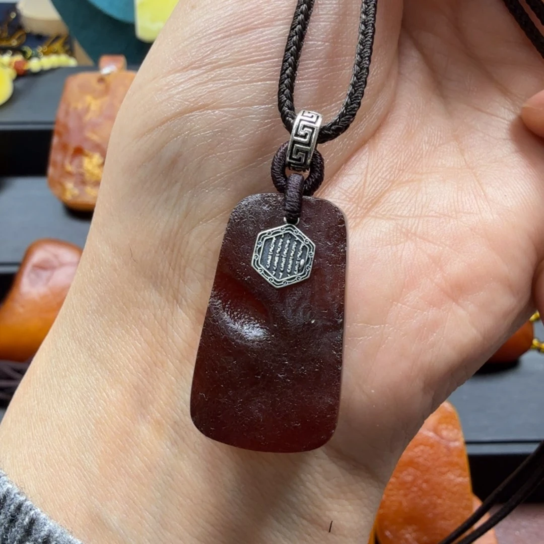 琥珀吊坠(赠链)未镶嵌