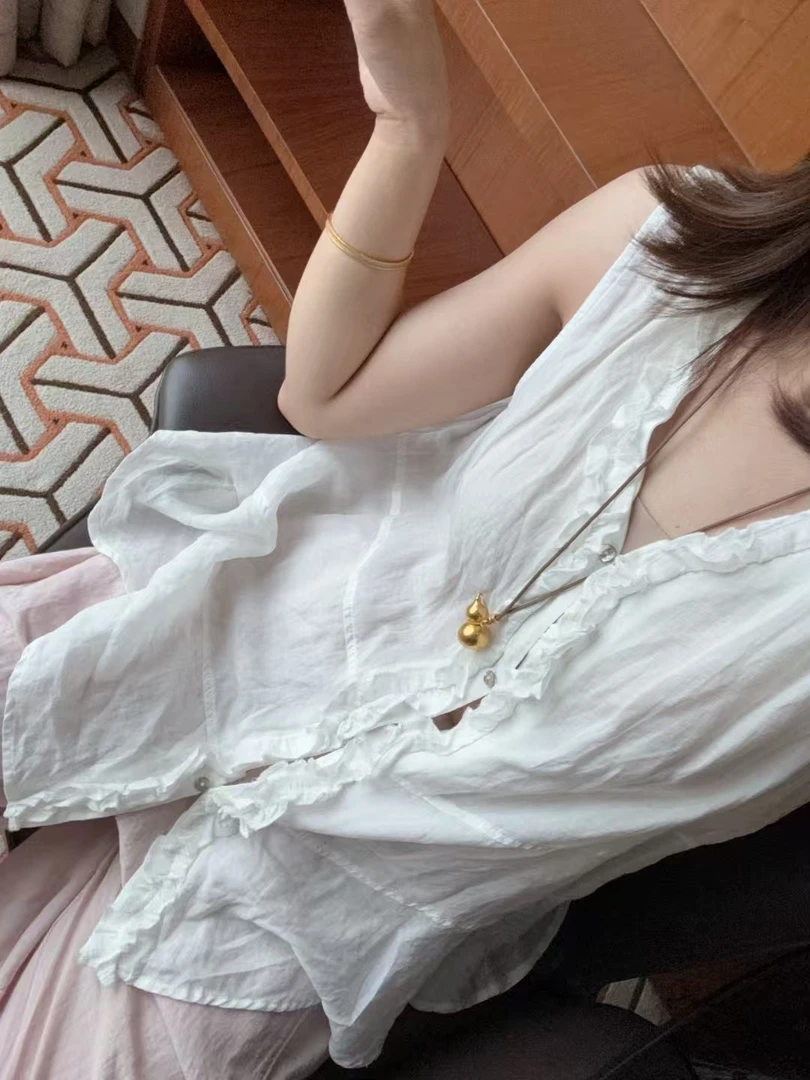 仓美美女装-V领花边拼接无袖设计T恤（卡码推荐拍小）