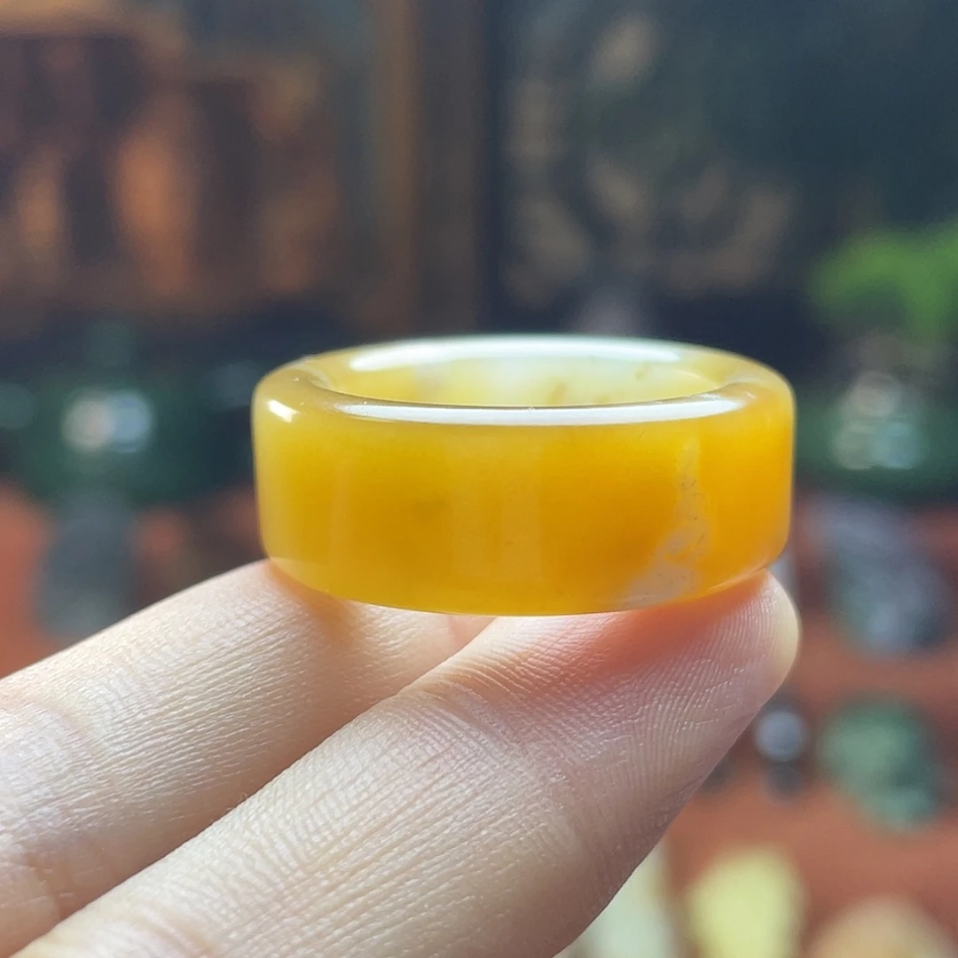 和田玉未镶嵌挂件且末黄金糖糖白戒圈