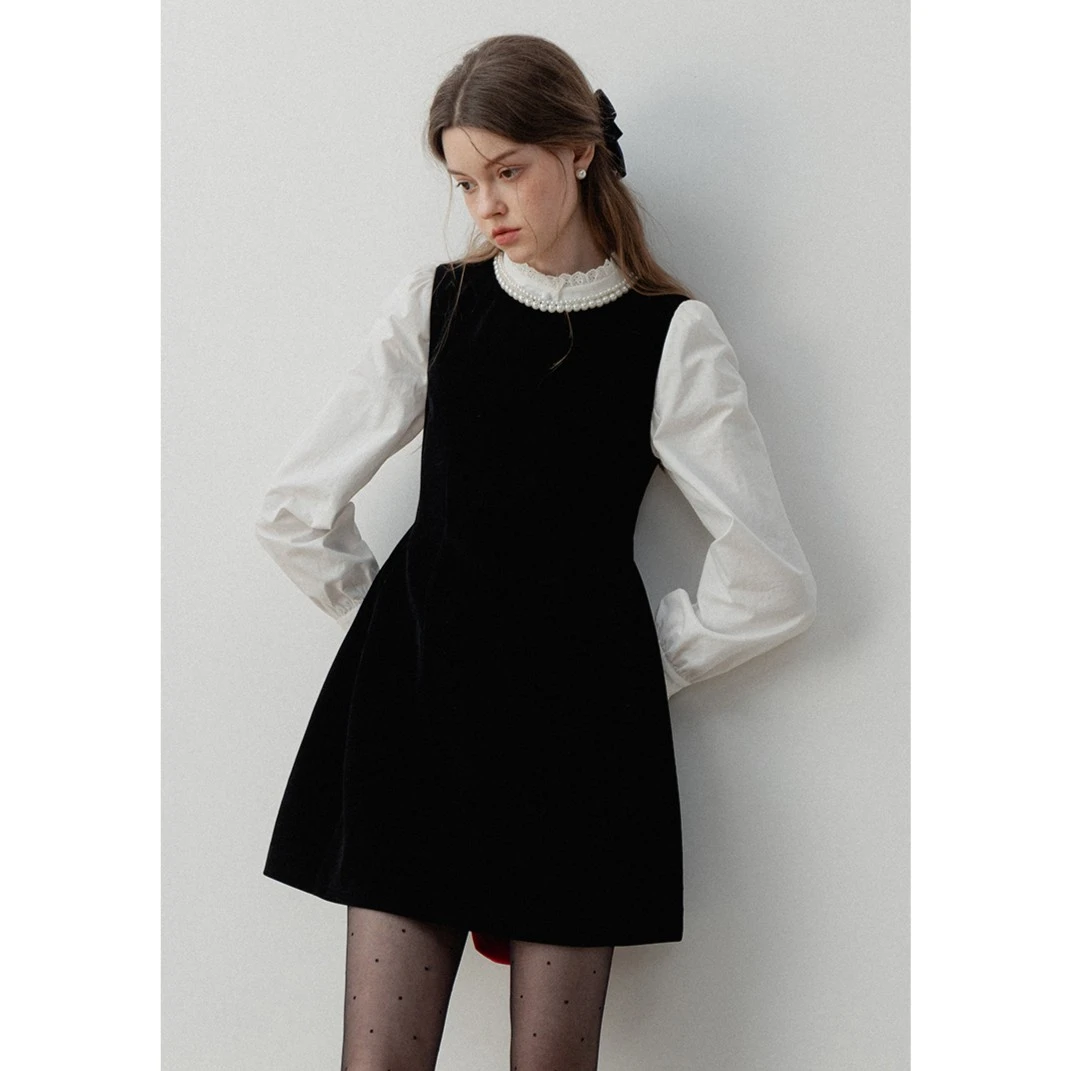 EGGKA 法式气质赫本风丝绒收腰花苞连衣裙秋冬叠穿复古背心a字裙