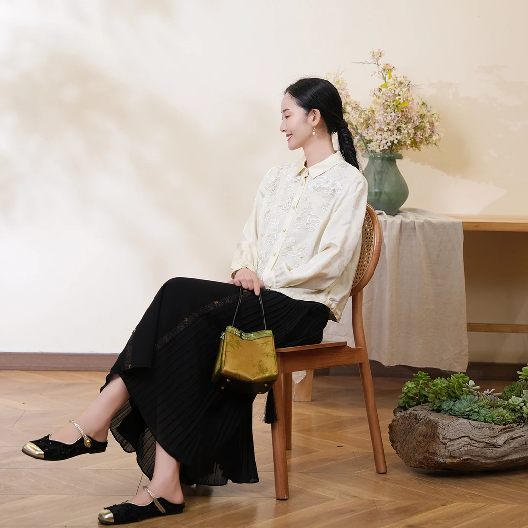 布符2025年春季新款蜜白国风山水附蕾丝衬衫简约翻领中式MCCX53
