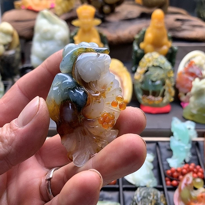 蛇纹石玉 玉贵人未镶嵌花*蛛