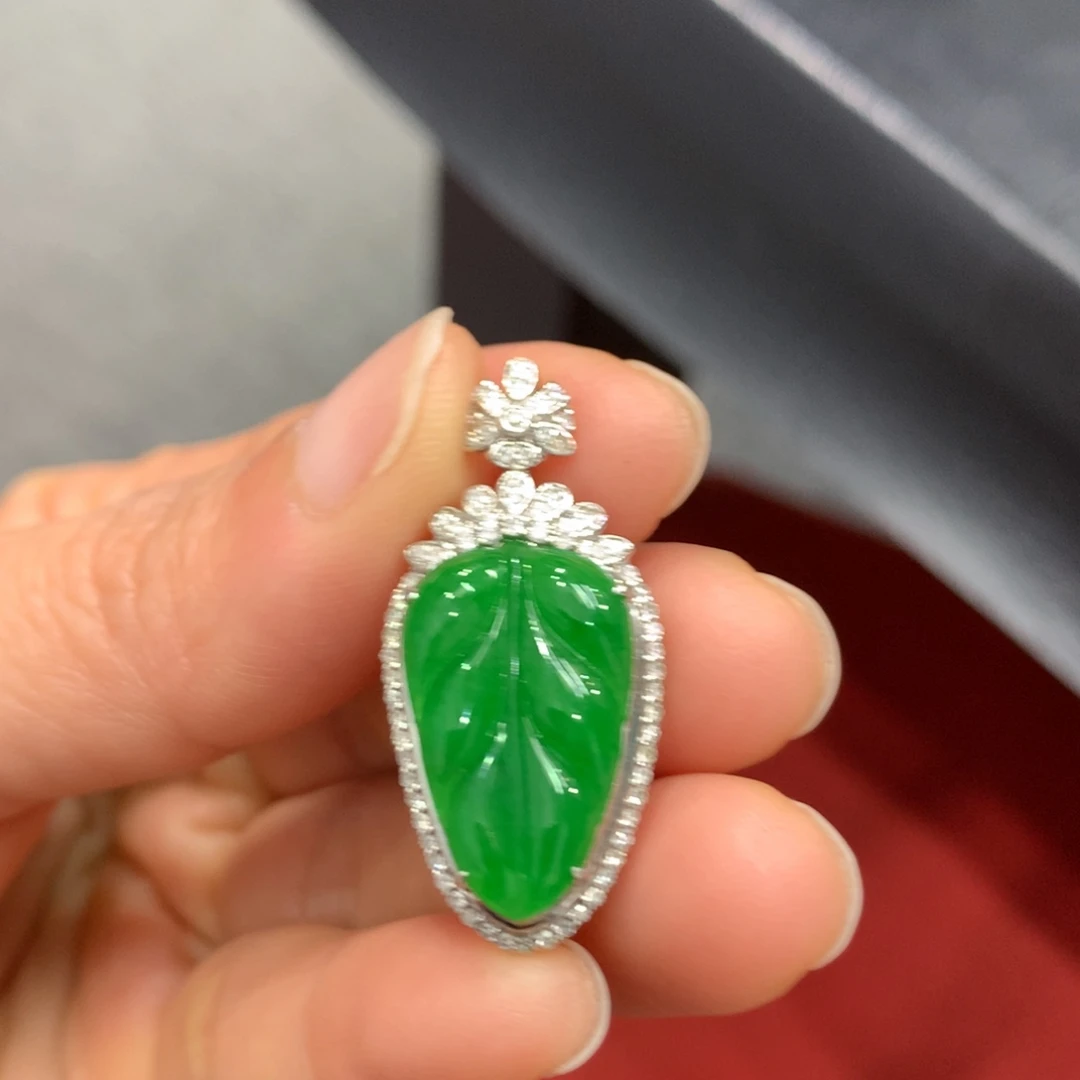 翡翠18K金镶嵌吊坠(不含链)