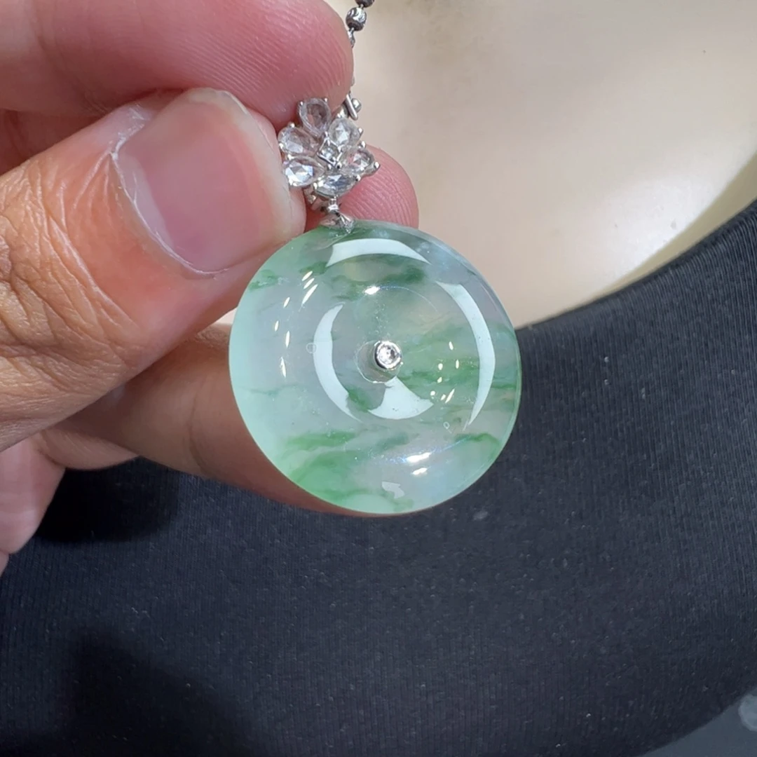 吊坠(不含链)18K金镶嵌翡翠