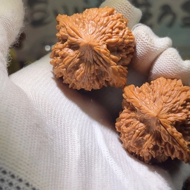 年***王吊坠文玩核桃满天星40