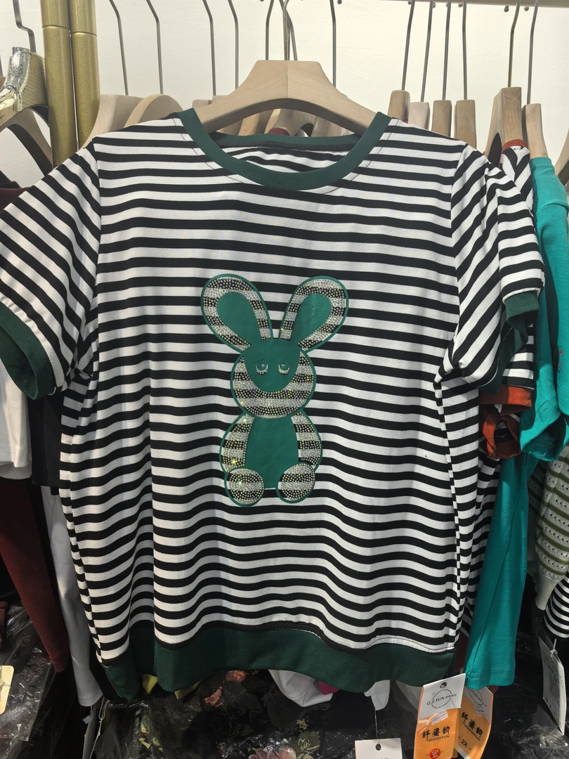 （女王范）544条纹兔子图案短袖