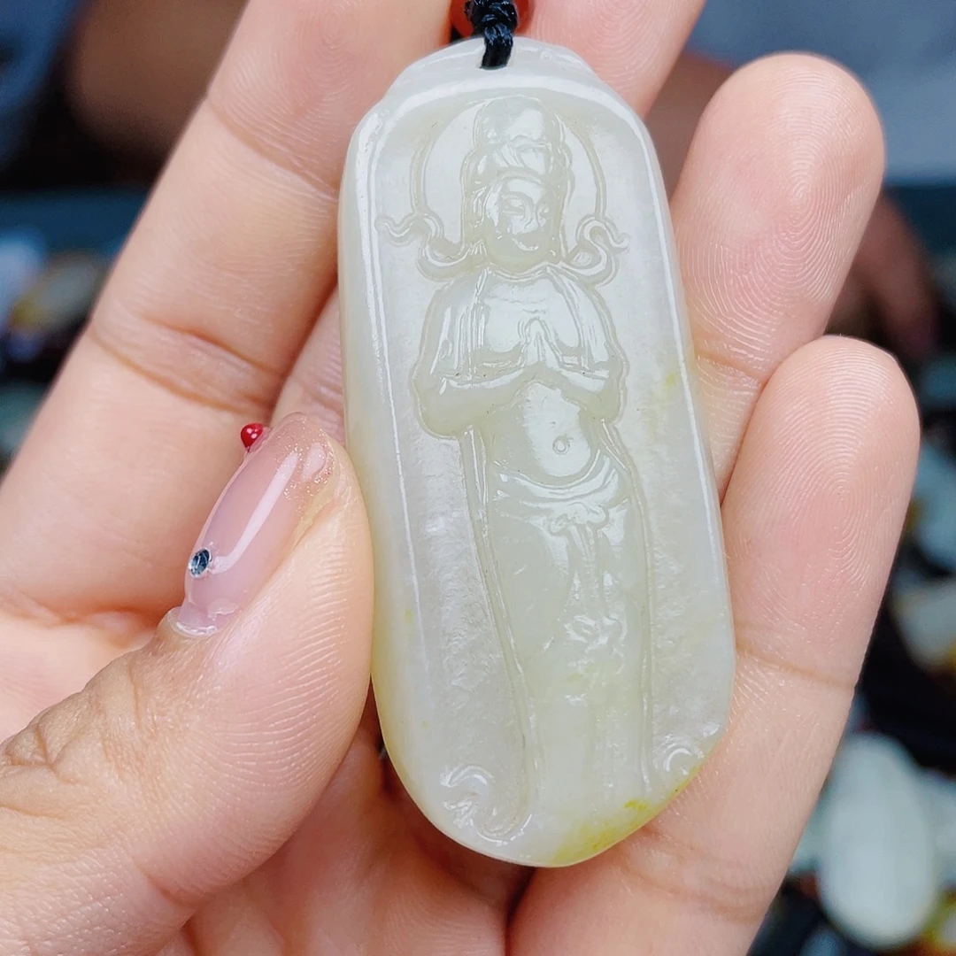 颈饰未镶嵌和田玉