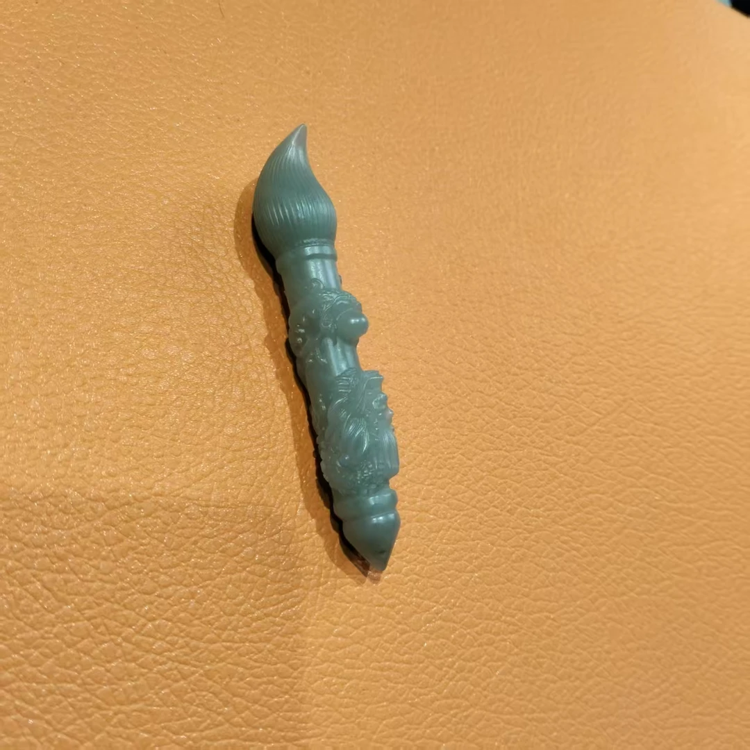 精美和田玉手工雕刻文昌笔