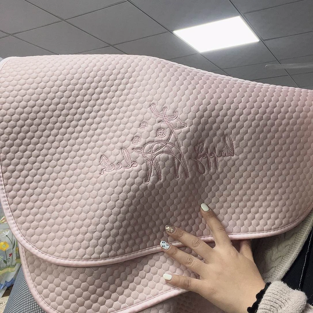 雪尼尔啦咯啦咯啦咯啦咯啦