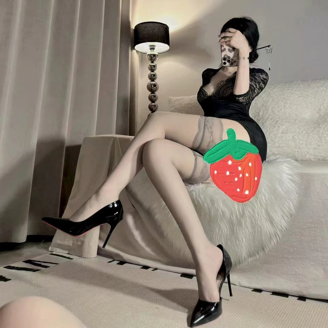 【隐私发货】灰色纯欲3D超薄款吊带一体蕾丝性感黑丝高筒腿袜黑色女