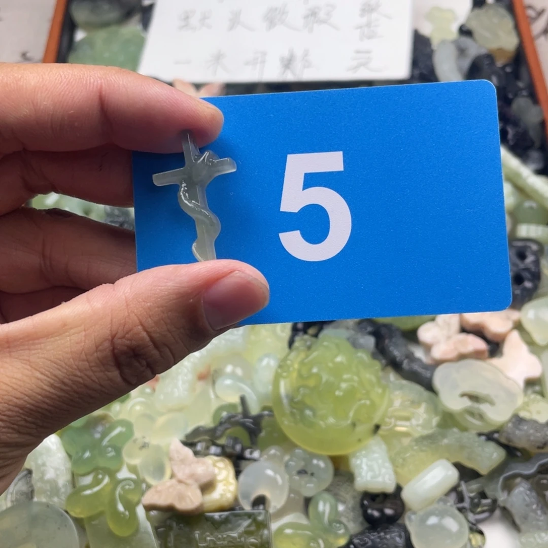 蛇纹石玉合金颈饰