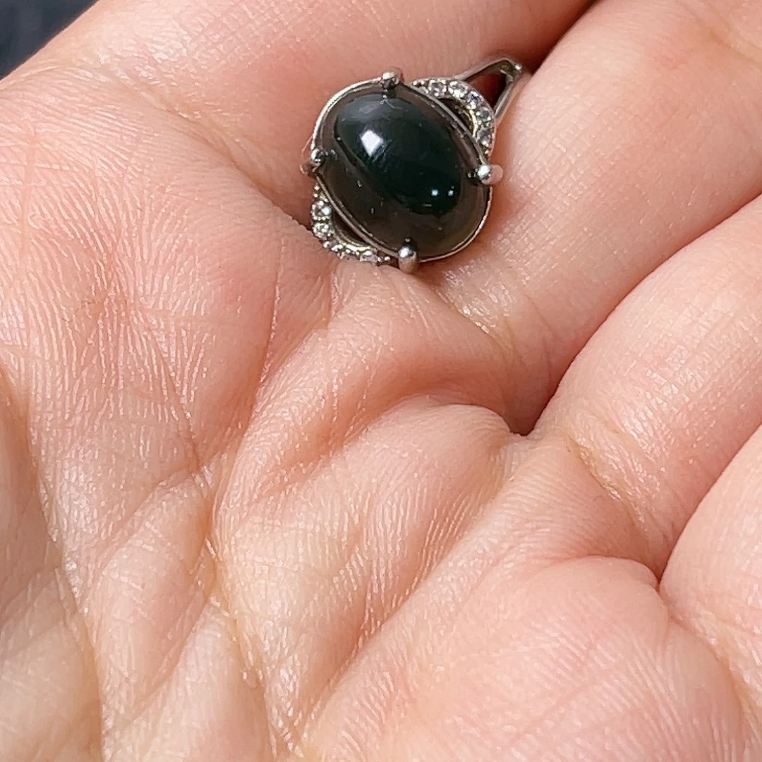 清***花蛇纹石玉未镶嵌颈饰