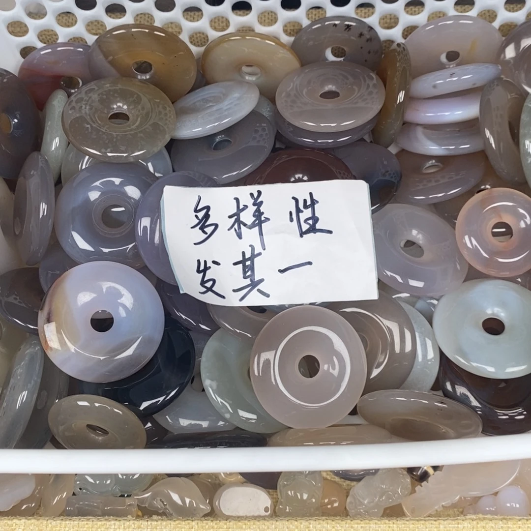 玛瑙/玉髓未镶嵌颈饰