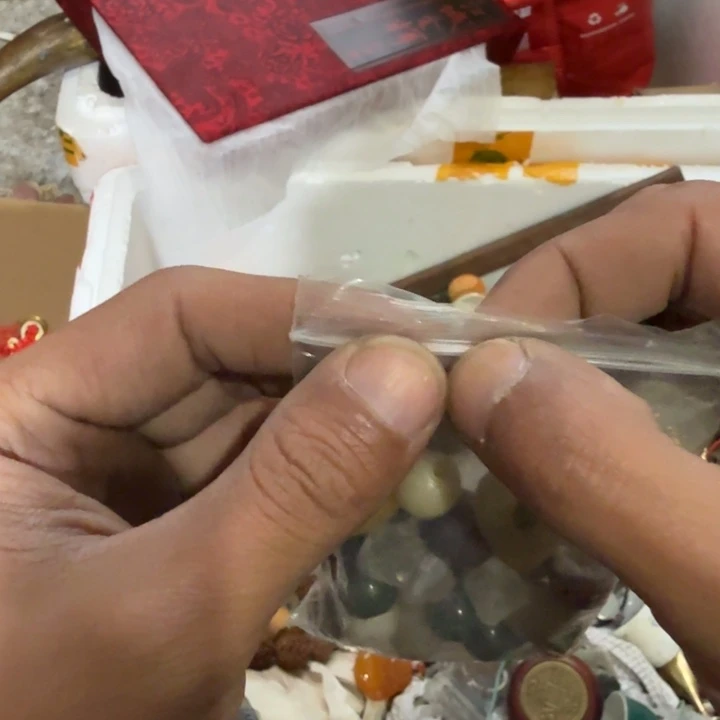 P***y陶瓷紫砂杂项等工艺品