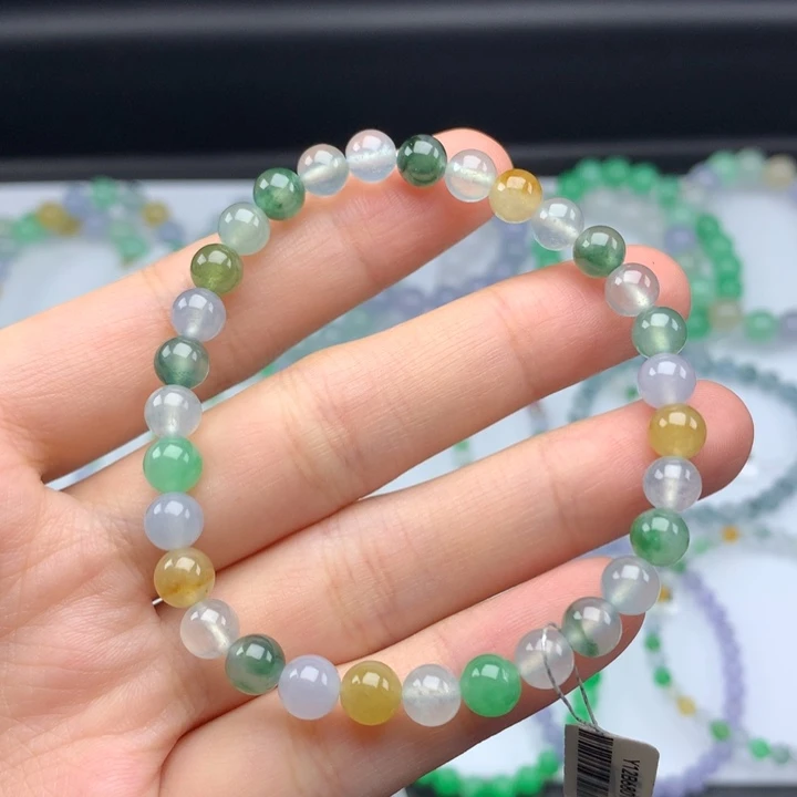翡翠手镯未镶嵌翡翠