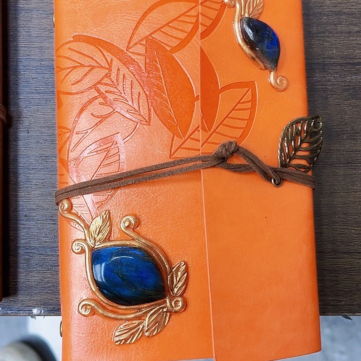 苍***学未镶嵌紫晶摆件水晶