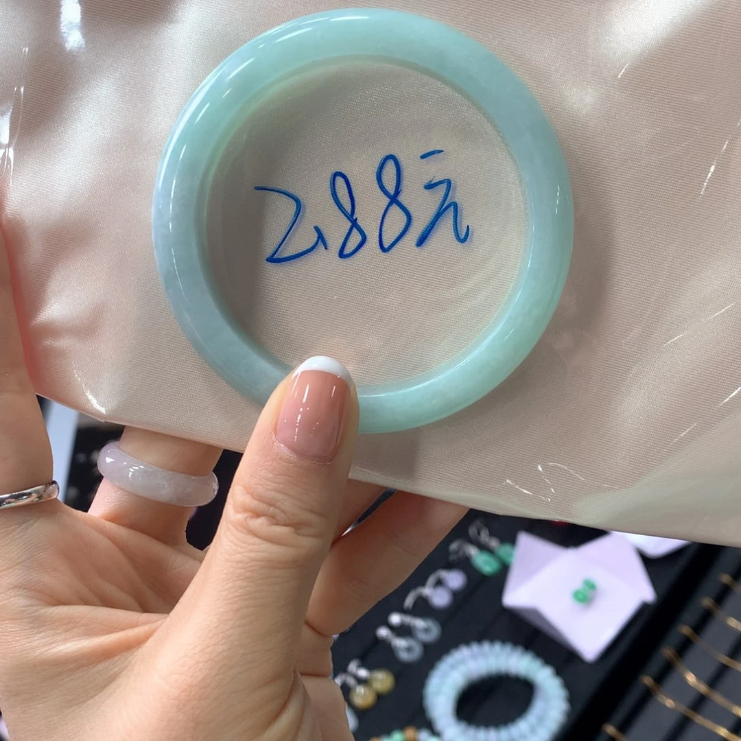 未镶嵌手镯翡翠?**香买断