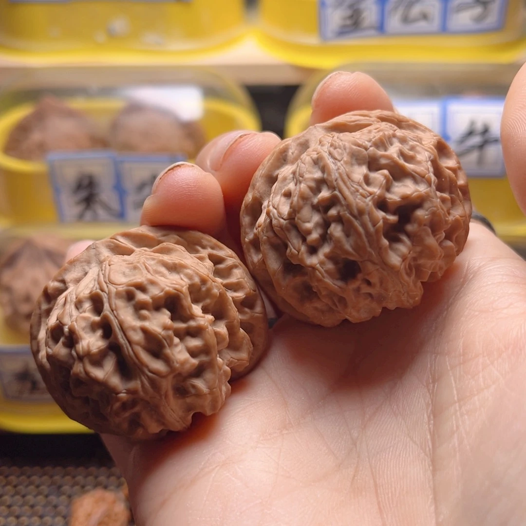 文玩核桃把件苹果园