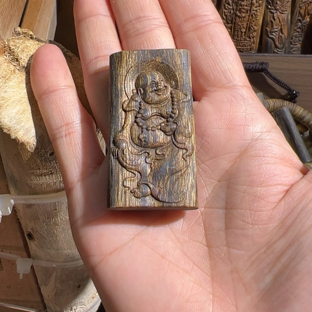 吊坠沉香绿棋楠吊坠雕刻9.1克