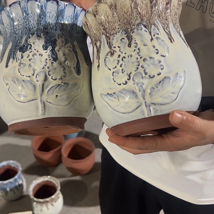 口径15厘米高20厘米