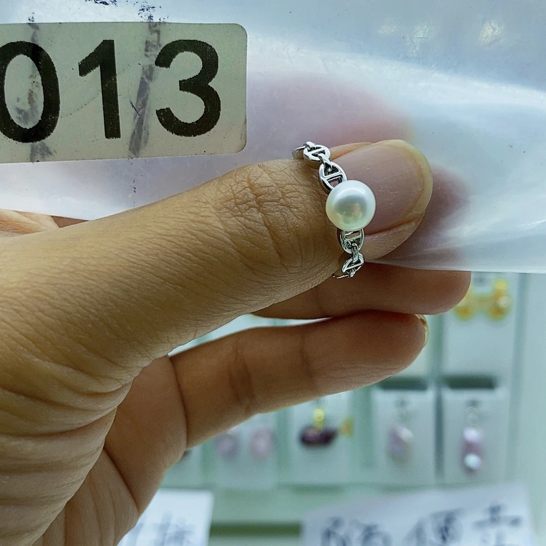 淡水珍珠颈饰合金