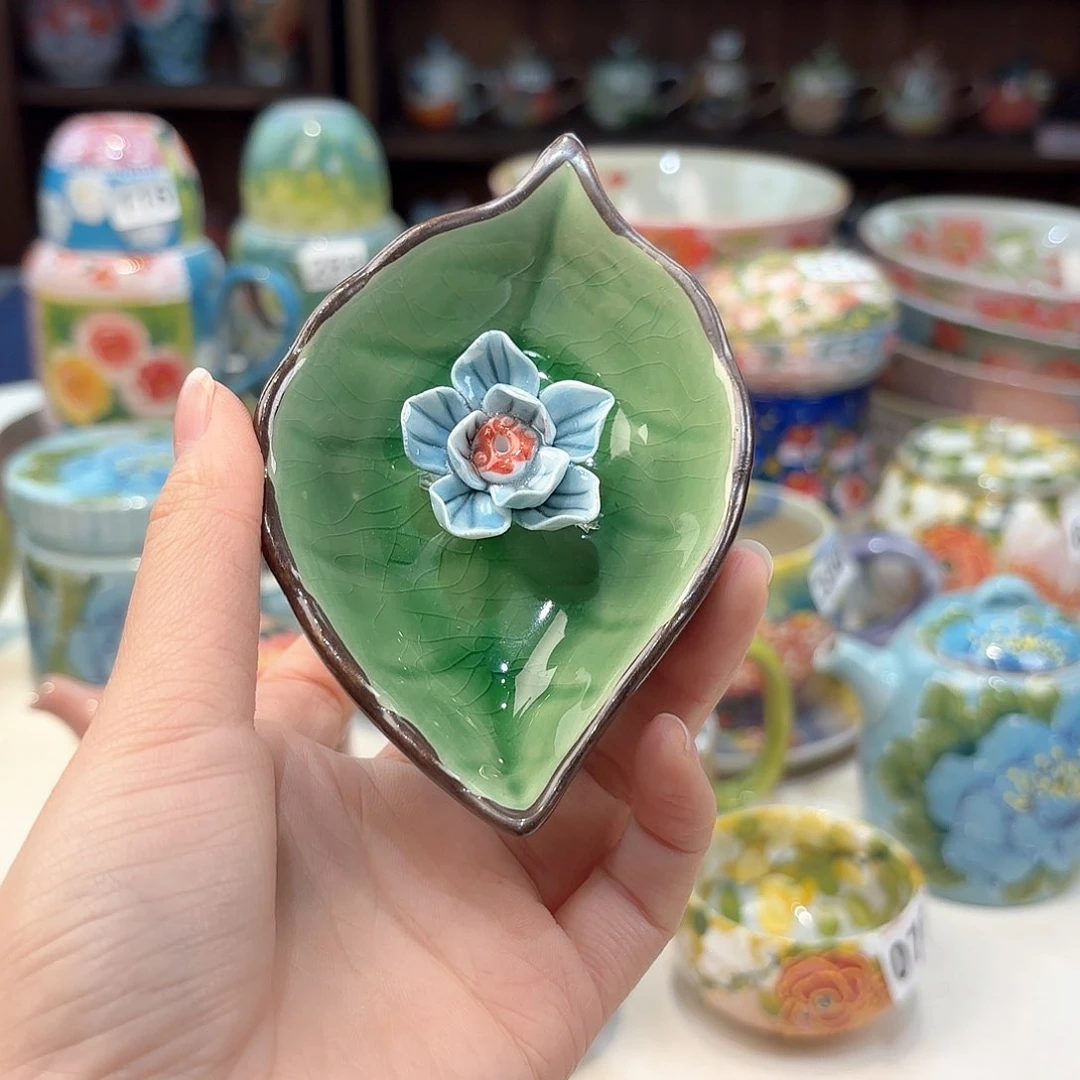 瓷片兔兔的小可爱太