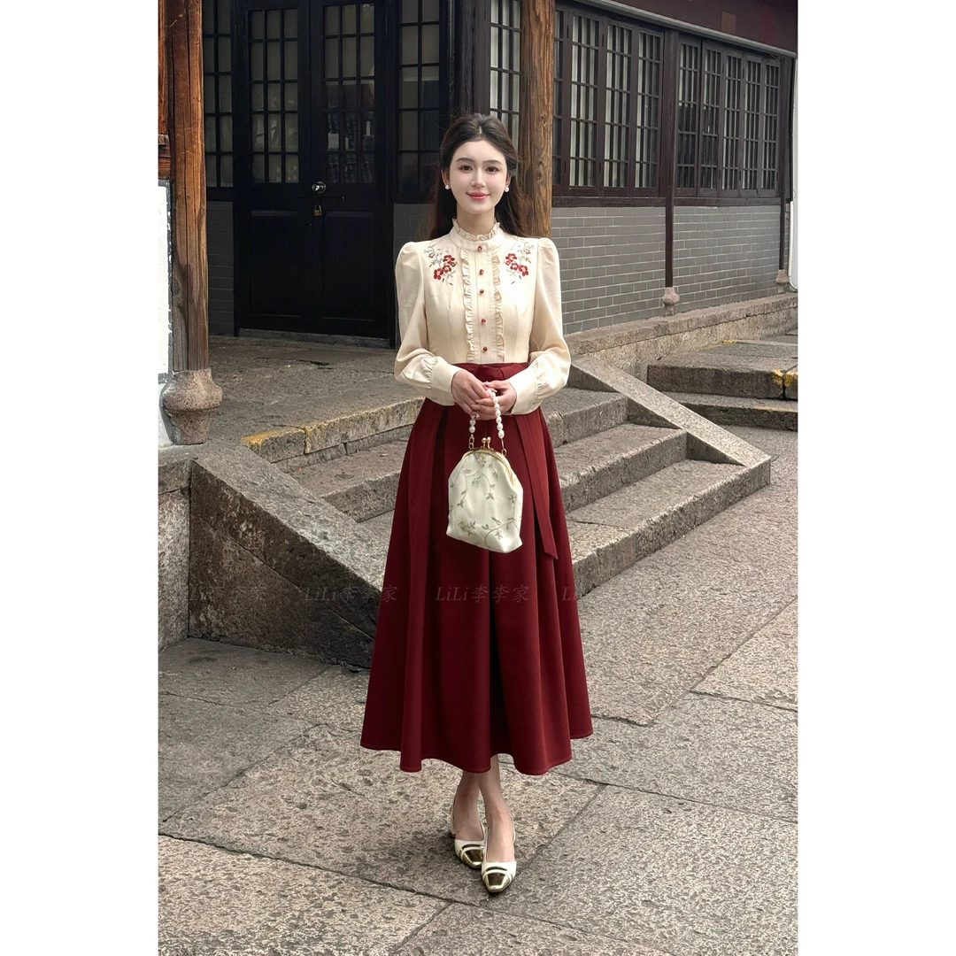 【锦上添花】LiLi复古轻中式拼接刺绣连衣裙 XMZH5874