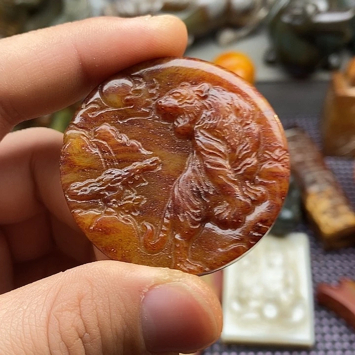 未镶嵌蛇纹石玉颈饰