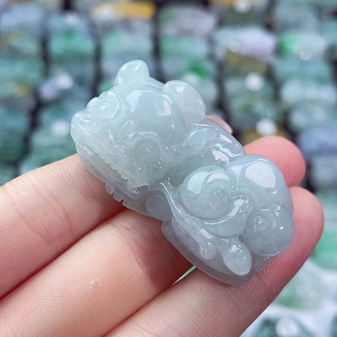 颈饰未镶嵌翡翠天然