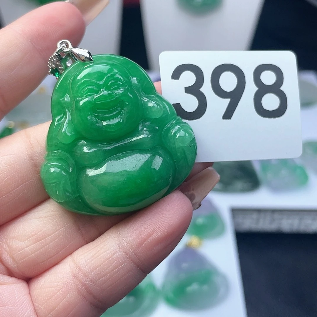 翡翠吊坠(赠链)未镶嵌