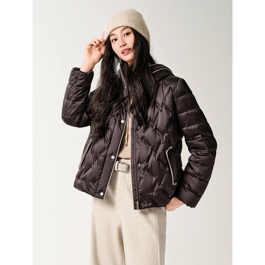 JUZUI玖姿优雅风撞色边帽领鸭绒羽绒服女2025冬季新款JTFD03301