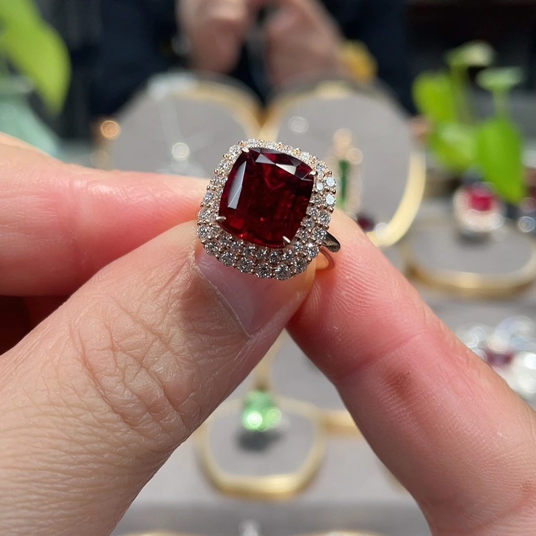 碧玺戒指18K金镶嵌5.25ct