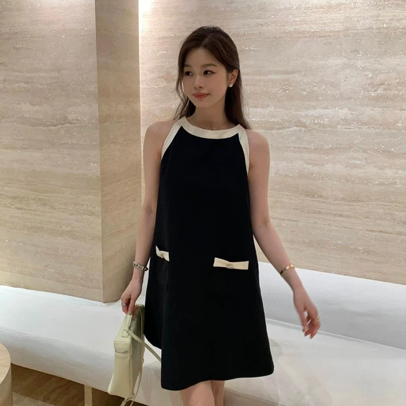 2025年夏季新款小香风挂脖连衣裙法式气质名媛宽松显瘦无袖小黑裙