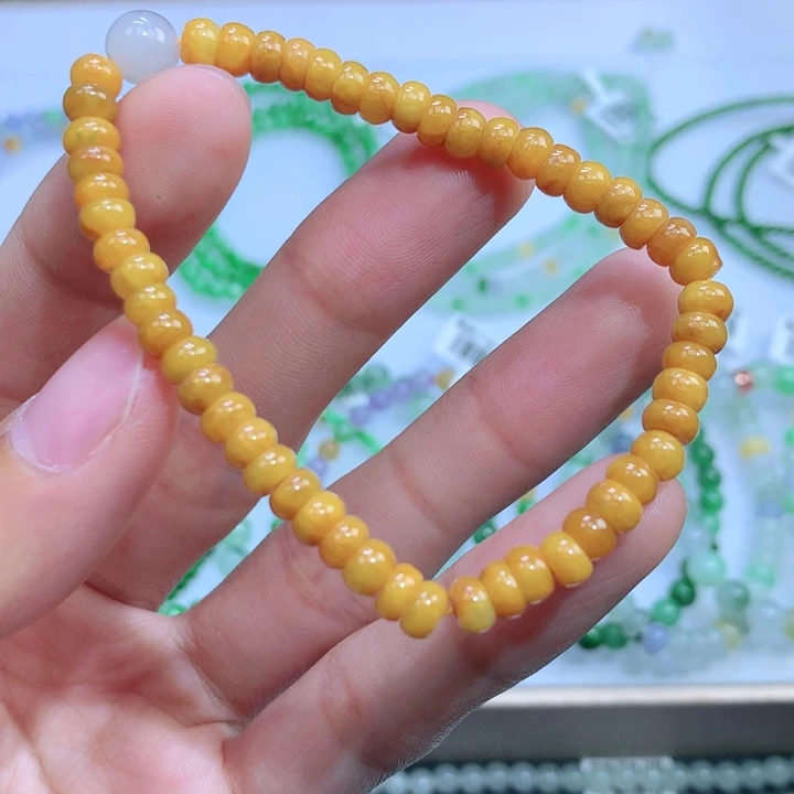 翡翠手链未镶嵌翡翠