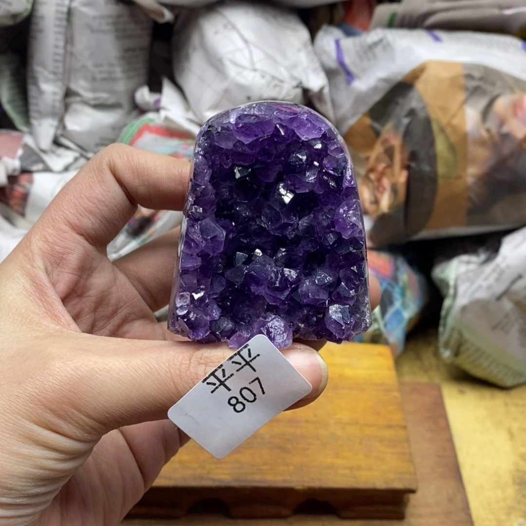 紫晶乌拉圭未镶嵌