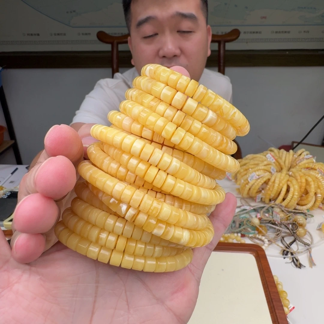 琥珀未镶嵌手链多样性发其一