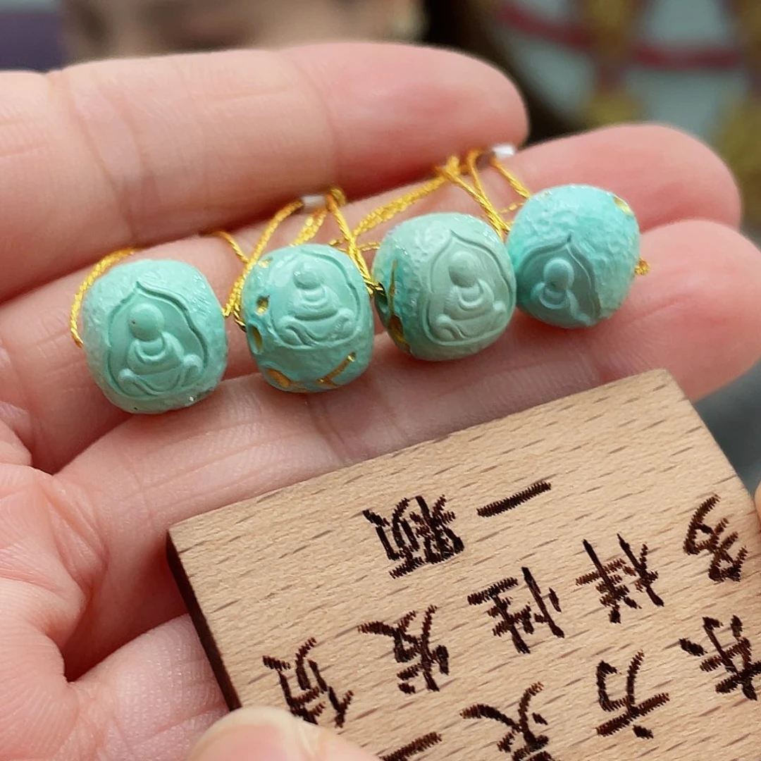 绿松石颈饰未镶嵌