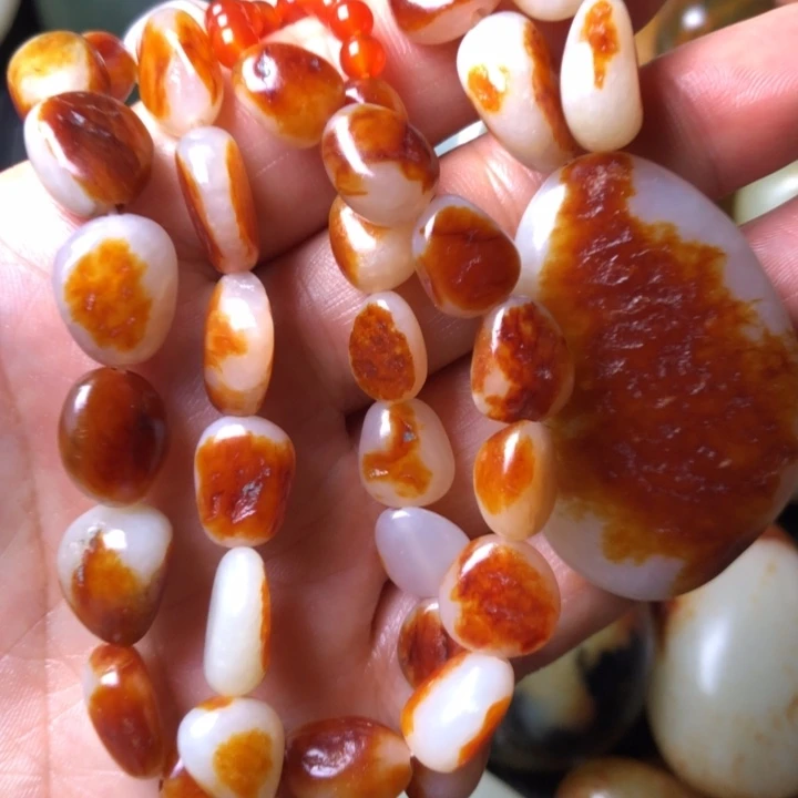 会***鱼和田玉未镶嵌珠宝奇石