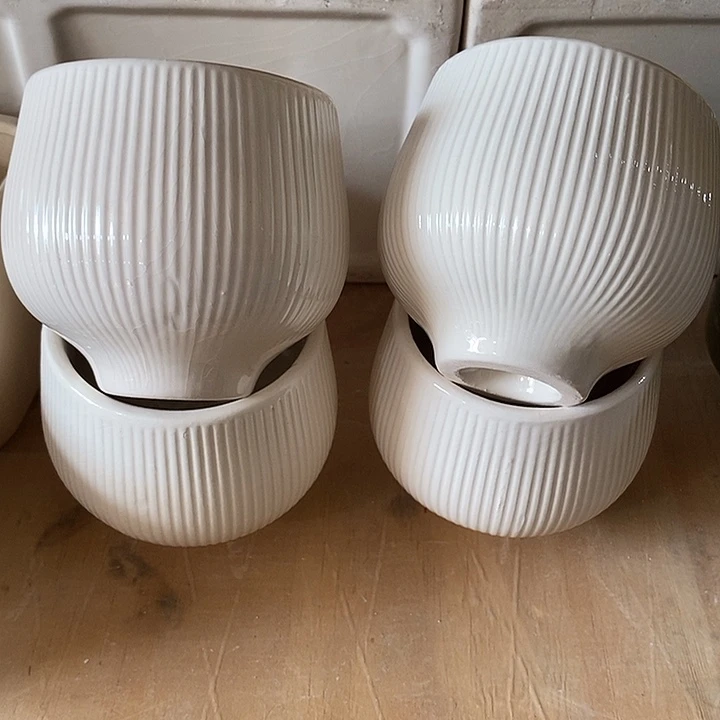 陶瓷花盆有孔 瑕疵介意勿拍