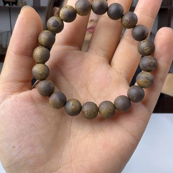 沉香沉香碎屑沉香沉香碎屑+1.0圆珠单圈+多样性发一