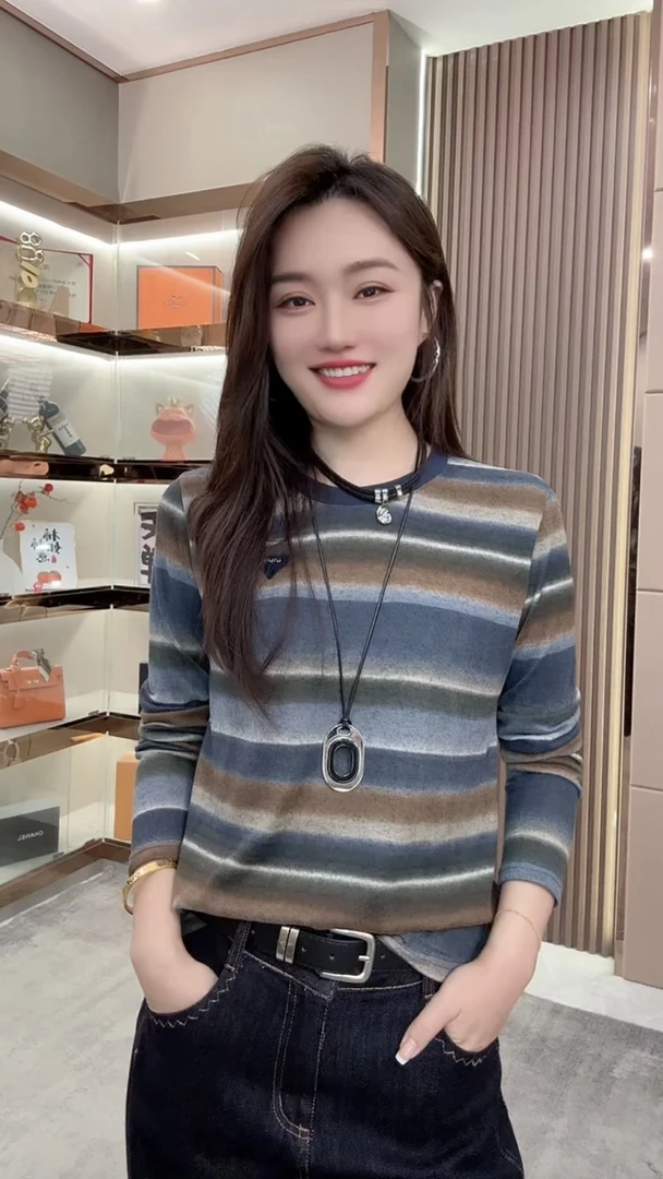 欧货2025新款时尚潮流条纹渐变洋气圆领长袖t袖休闲百搭打底衫女
