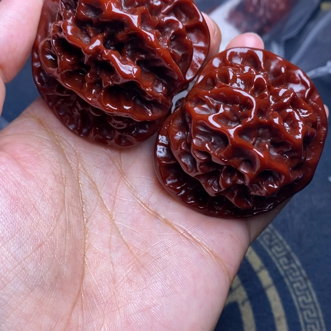文玩核桃吊坠帝王51