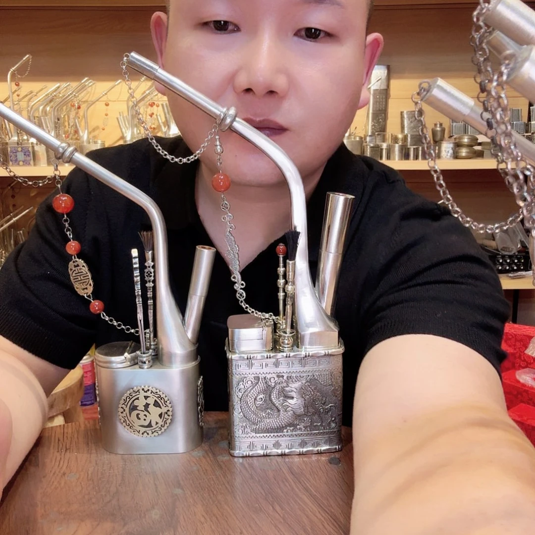 鹏***）铜二龙戏珠财福双全壶