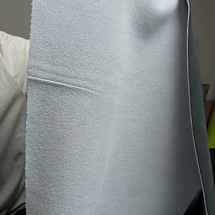 露露双面可用铺巾瑕疵