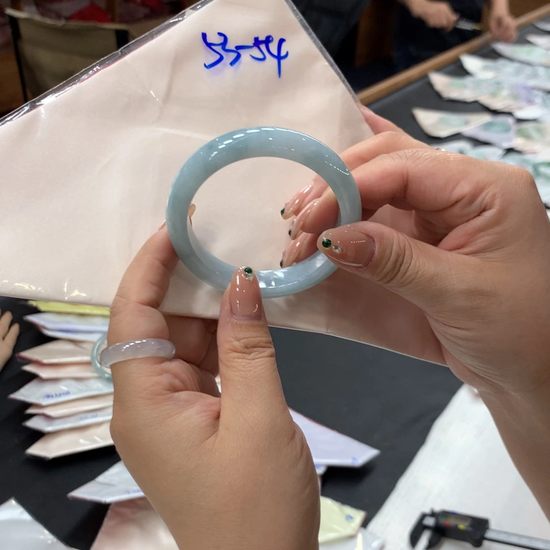 未镶嵌手镯翡翠48小时鉴赏