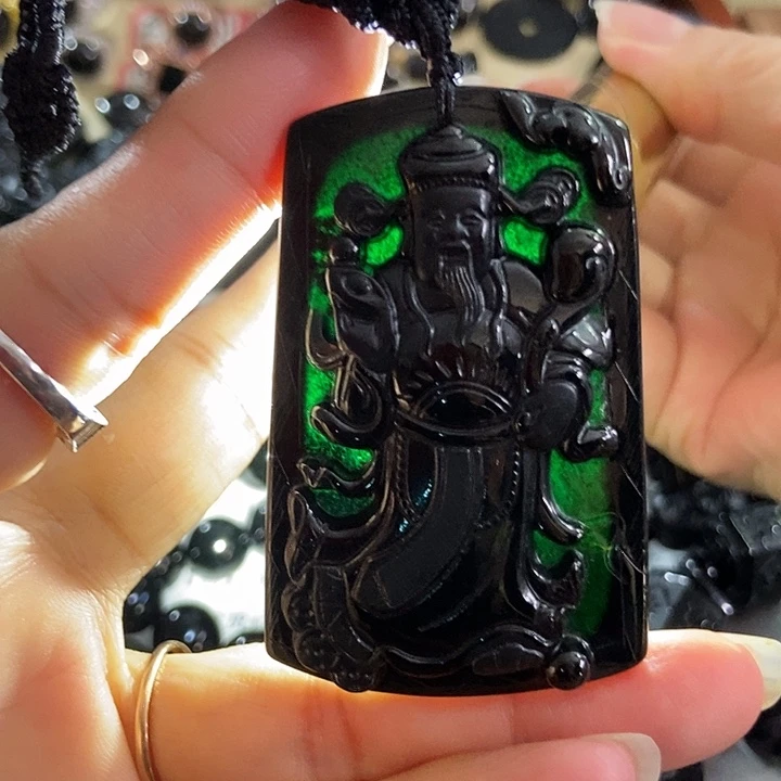 用***2翡翠未镶嵌颈饰墨翠财神