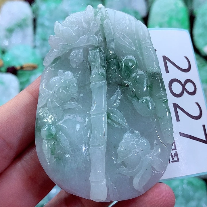 吊坠(不含链)未镶嵌翡翠
